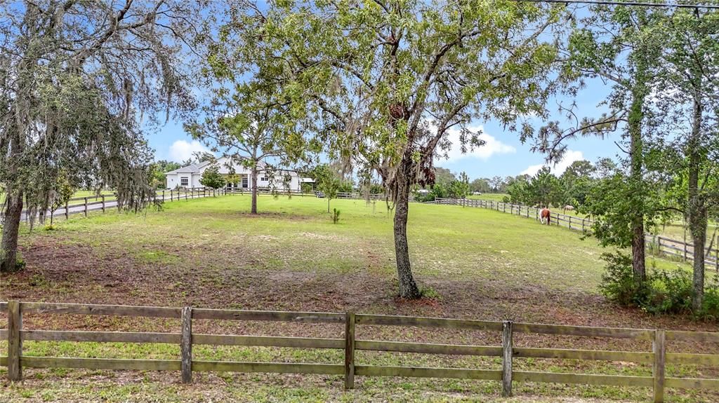 For Sale: $795,000 (3 beds, 3 baths, 3007 Square Feet)