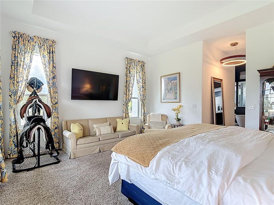 For Sale: $795,000 (3 beds, 3 baths, 3007 Square Feet)