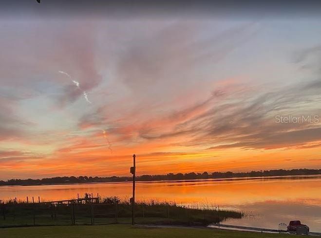 En Venta: $599,000 (3 camas, 3 baños, 2018 Pies cuadrados)