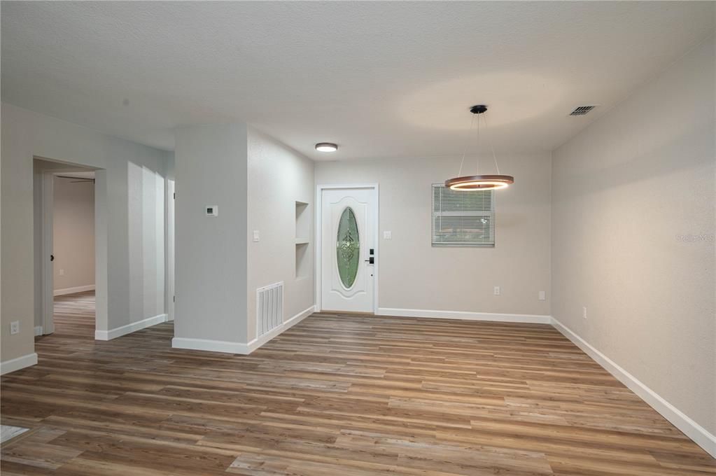 En Venta: $599,000 (3 camas, 3 baños, 2018 Pies cuadrados)