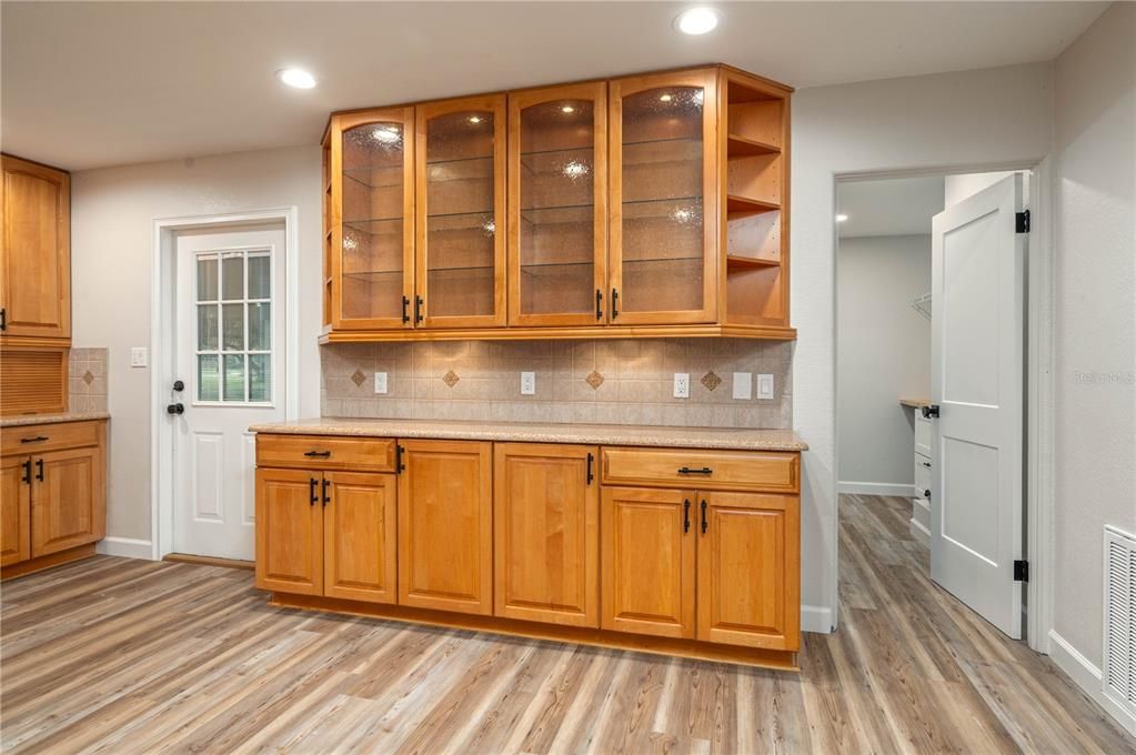 En Venta: $599,000 (3 camas, 3 baños, 2018 Pies cuadrados)