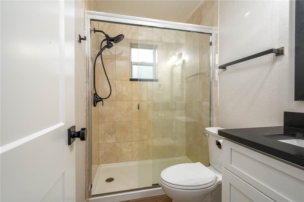 En Venta: $599,000 (3 camas, 3 baños, 2018 Pies cuadrados)