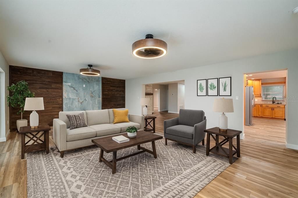 En Venta: $599,000 (3 camas, 3 baños, 2018 Pies cuadrados)