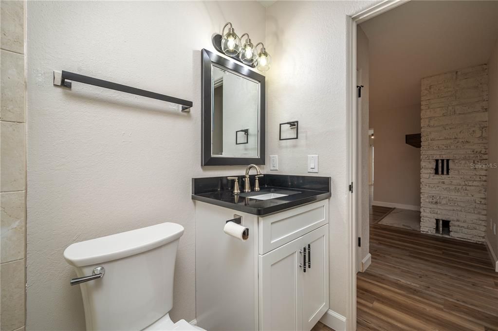 En Venta: $599,000 (3 camas, 3 baños, 2018 Pies cuadrados)