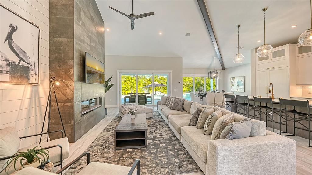 En Venta: $1,359,000 (4 camas, 4 baños, 2613 Pies cuadrados)