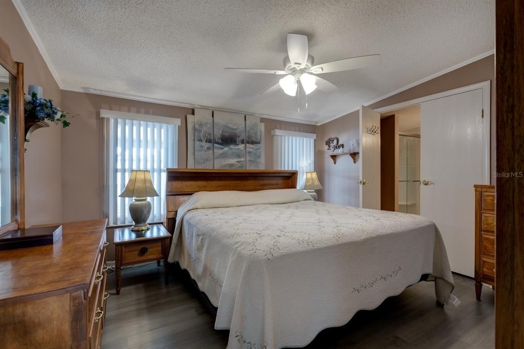 待售: $225,000 (3 贝兹, 2 浴室, 1566 平方英尺)