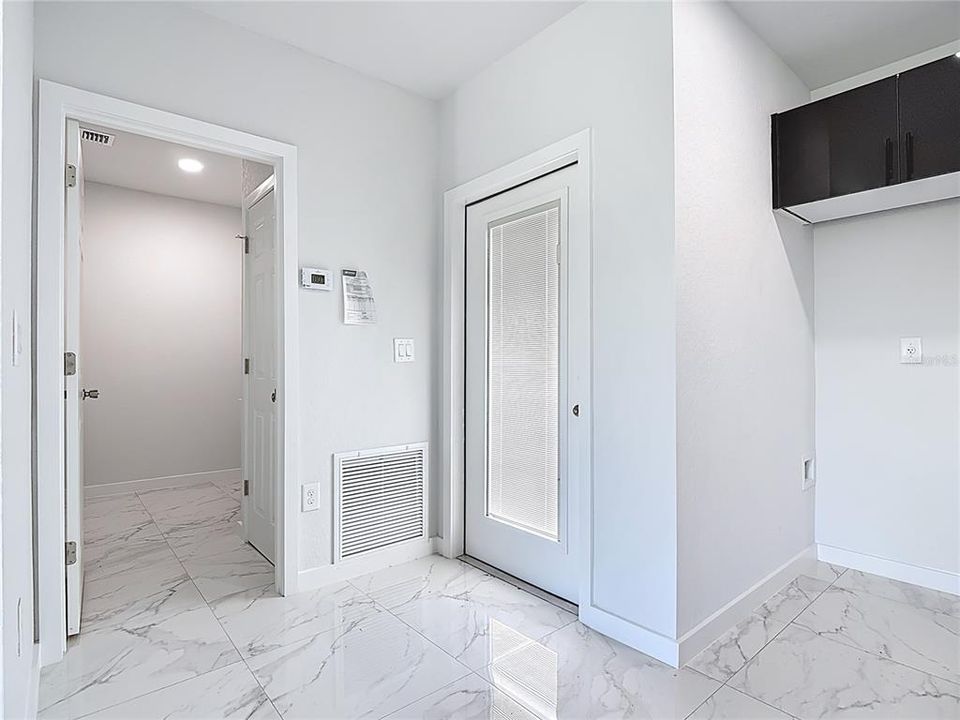 Activo con contrato: $279,900 (3 camas, 2 baños, 1146 Pies cuadrados)