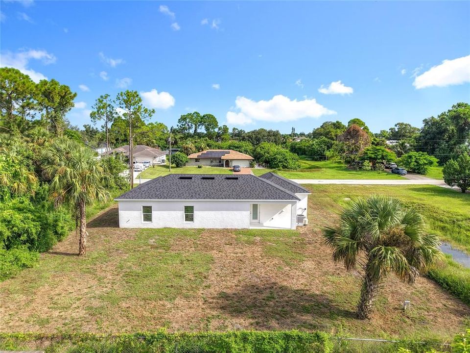 Activo con contrato: $279,900 (3 camas, 2 baños, 1146 Pies cuadrados)