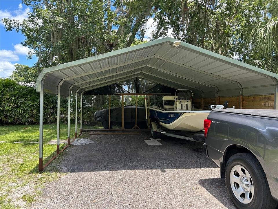 For Sale: $119,900 (1 beds, 1 baths, 672 Square Feet)