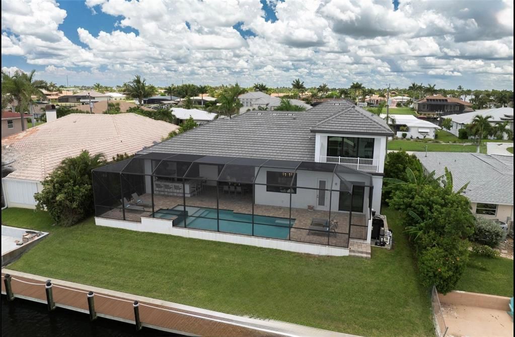 En Venta: $2,450,000 (4 camas, 4 baños, 3651 Pies cuadrados)