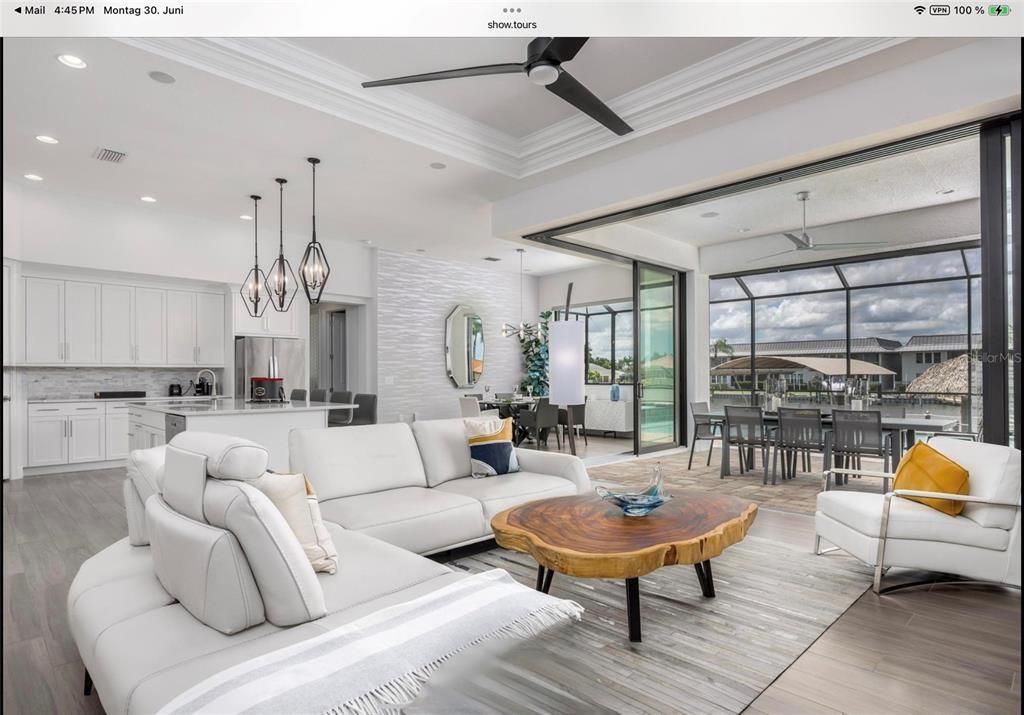 En Venta: $2,450,000 (4 camas, 4 baños, 3651 Pies cuadrados)