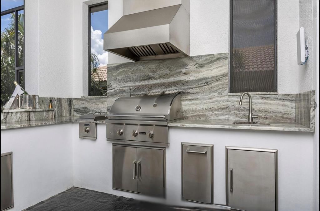 En Venta: $2,450,000 (4 camas, 4 baños, 3651 Pies cuadrados)