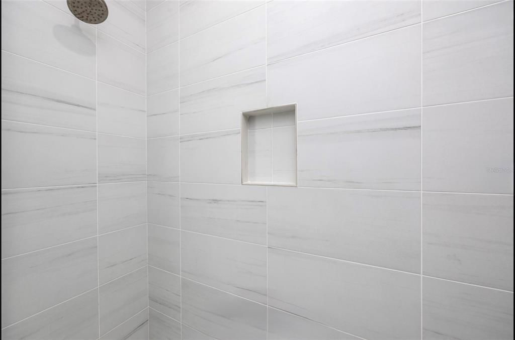 En Venta: $2,450,000 (4 camas, 4 baños, 3651 Pies cuadrados)