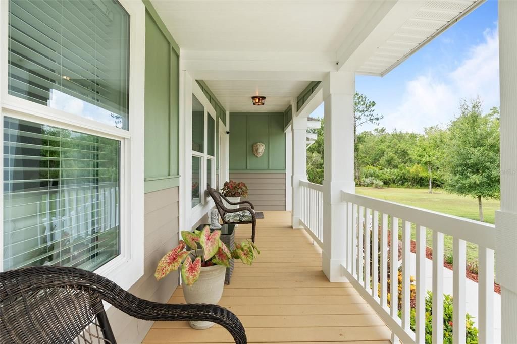 En Venta: $699,900 (3 camas, 2 baños, 2200 Pies cuadrados)