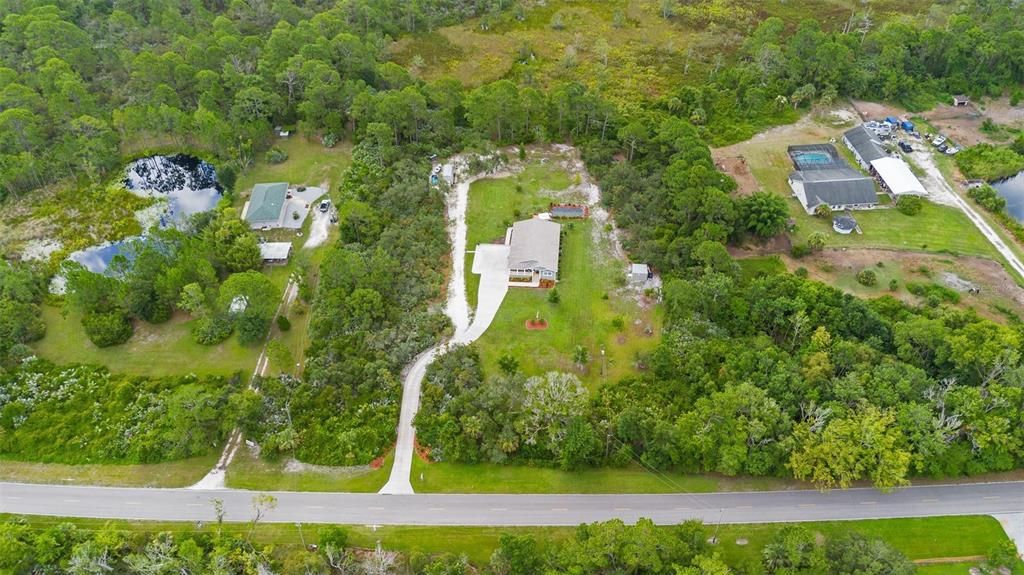 En Venta: $699,900 (3 camas, 2 baños, 2200 Pies cuadrados)