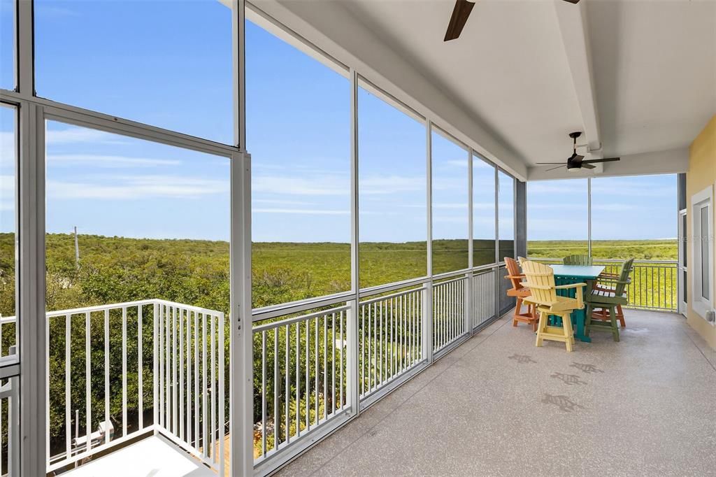 En Venta: $2,290,000 (4 camas, 3 baños, 2880 Pies cuadrados)