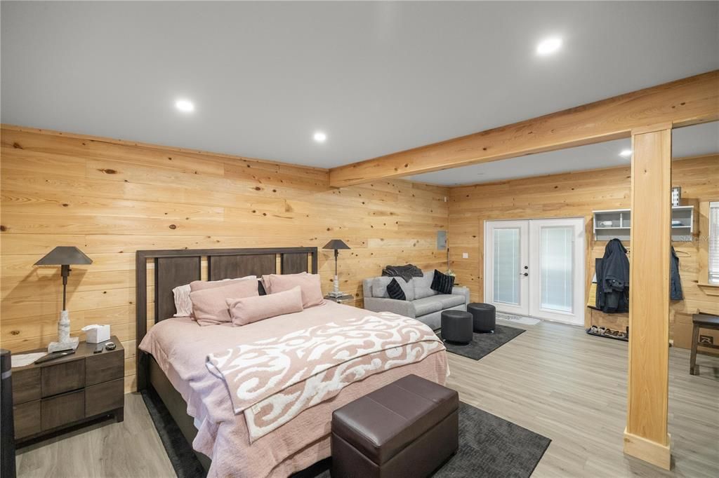 En Venta: $1,595,900 (4 camas, 2 baños, 2755 Pies cuadrados)