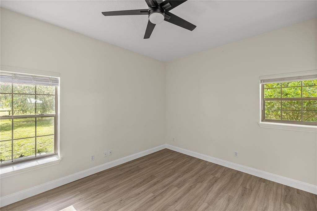 En Venta: $1,595,900 (4 camas, 2 baños, 2755 Pies cuadrados)