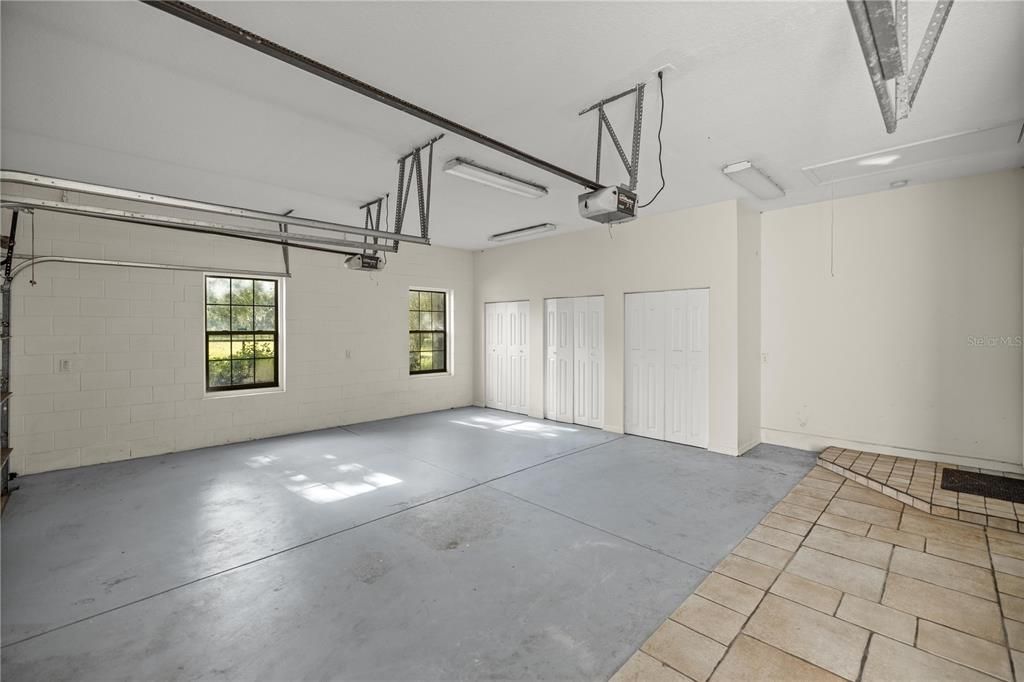 En Venta: $1,595,900 (4 camas, 2 baños, 2755 Pies cuadrados)