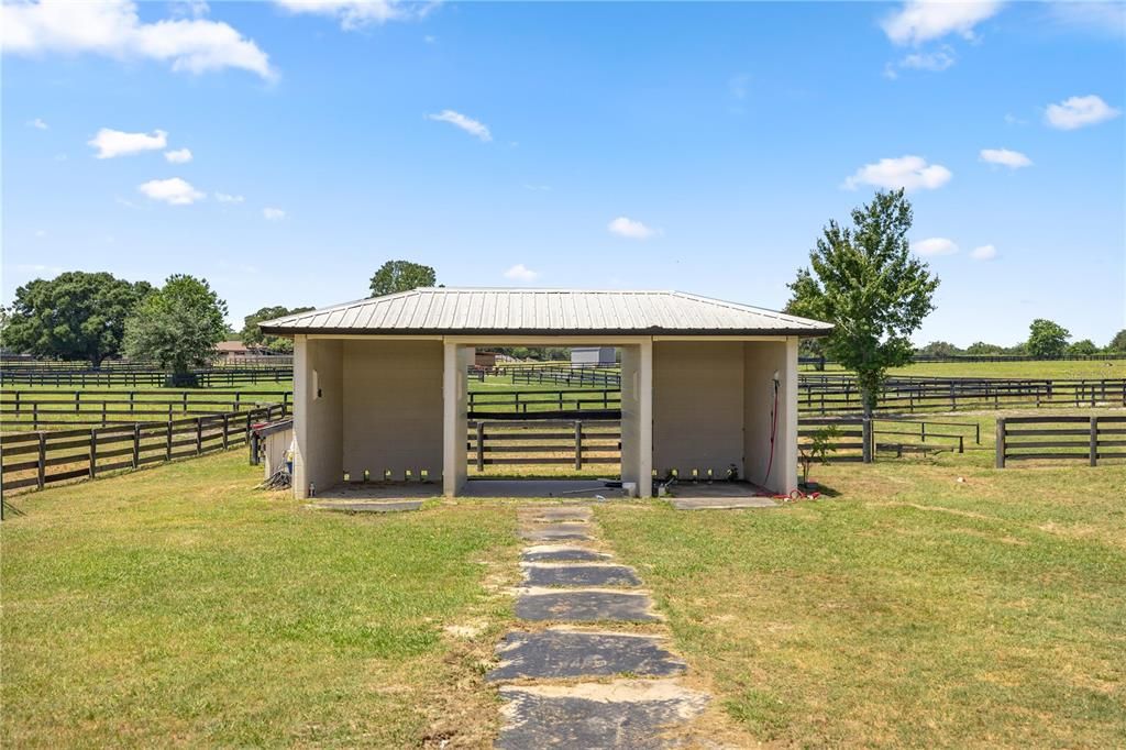 En Venta: $1,595,900 (4 camas, 2 baños, 2755 Pies cuadrados)