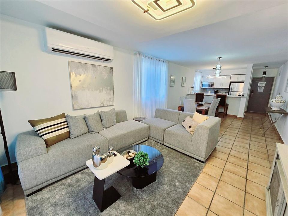 En Venta: $270,000 (3 camas, 2 baños, 1143 Pies cuadrados)