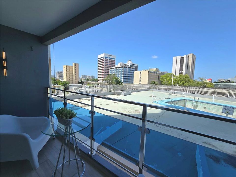 En Venta: $270,000 (3 camas, 2 baños, 1143 Pies cuadrados)