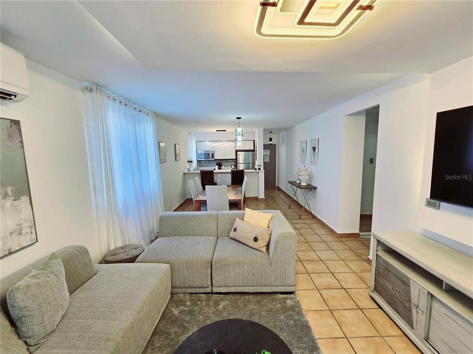 En Venta: $270,000 (3 camas, 2 baños, 1143 Pies cuadrados)