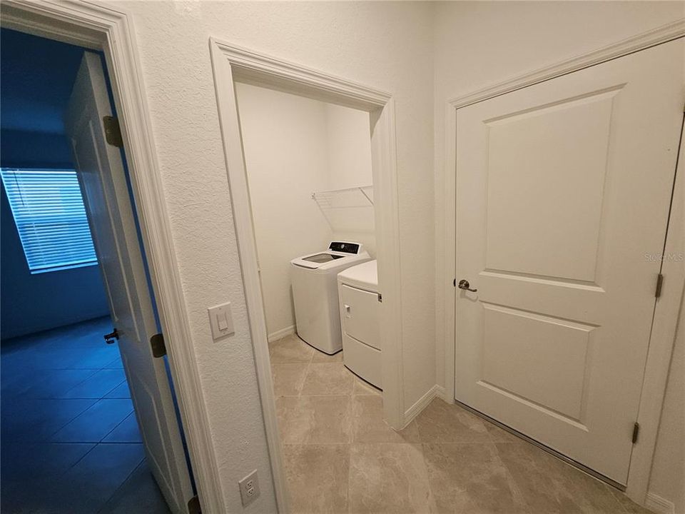 For Rent: $3,000 (3 beds, 3 baths, 2214 Square Feet)