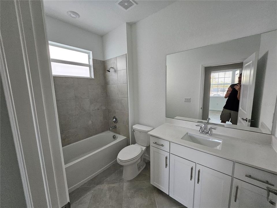 For Rent: $3,000 (3 beds, 3 baths, 2214 Square Feet)