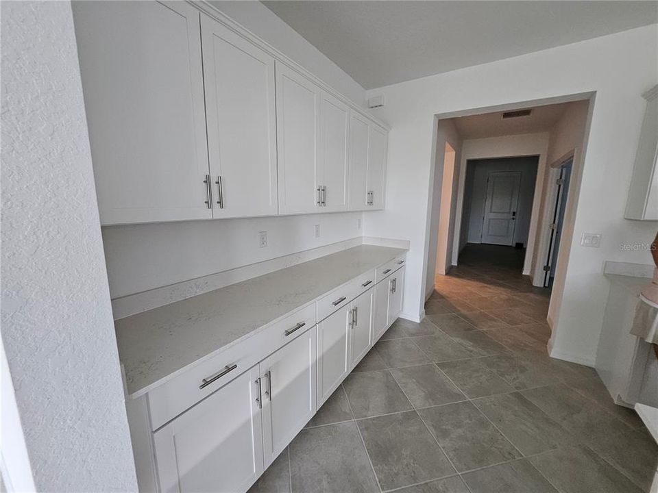 For Rent: $3,000 (3 beds, 3 baths, 2214 Square Feet)