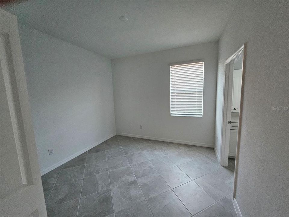 For Rent: $3,000 (3 beds, 3 baths, 2214 Square Feet)