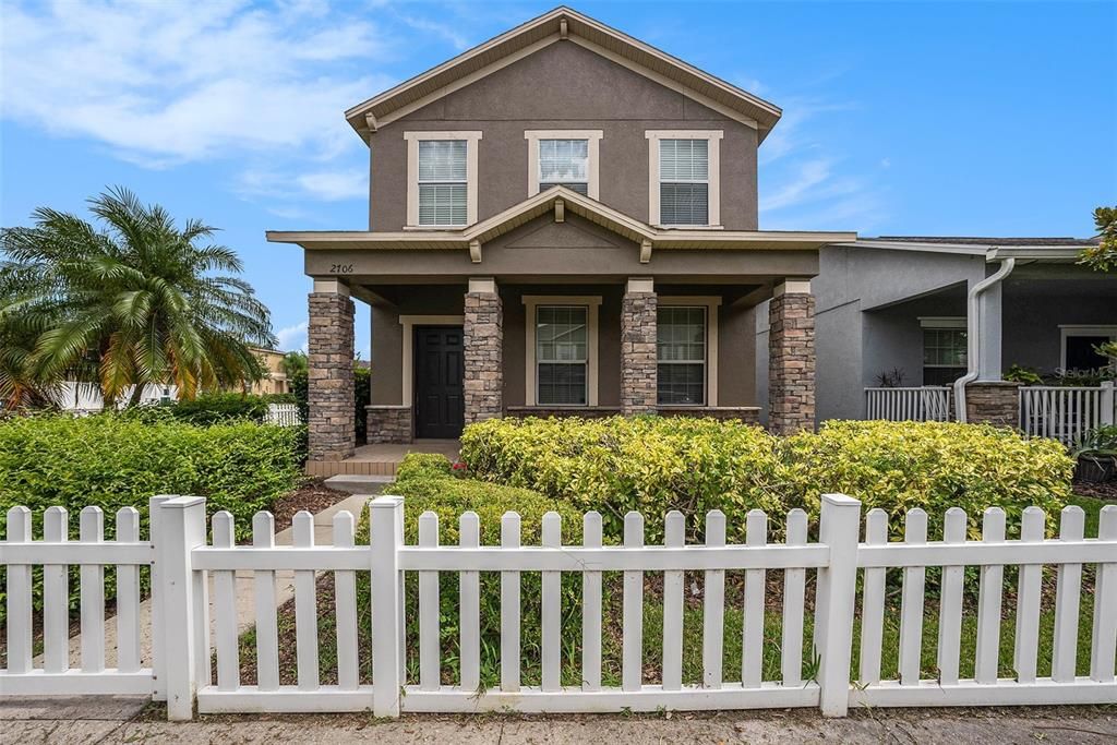 Недавно продано: $390,000 (3 спален, 2 ванн, 2255 Квадратных фут)