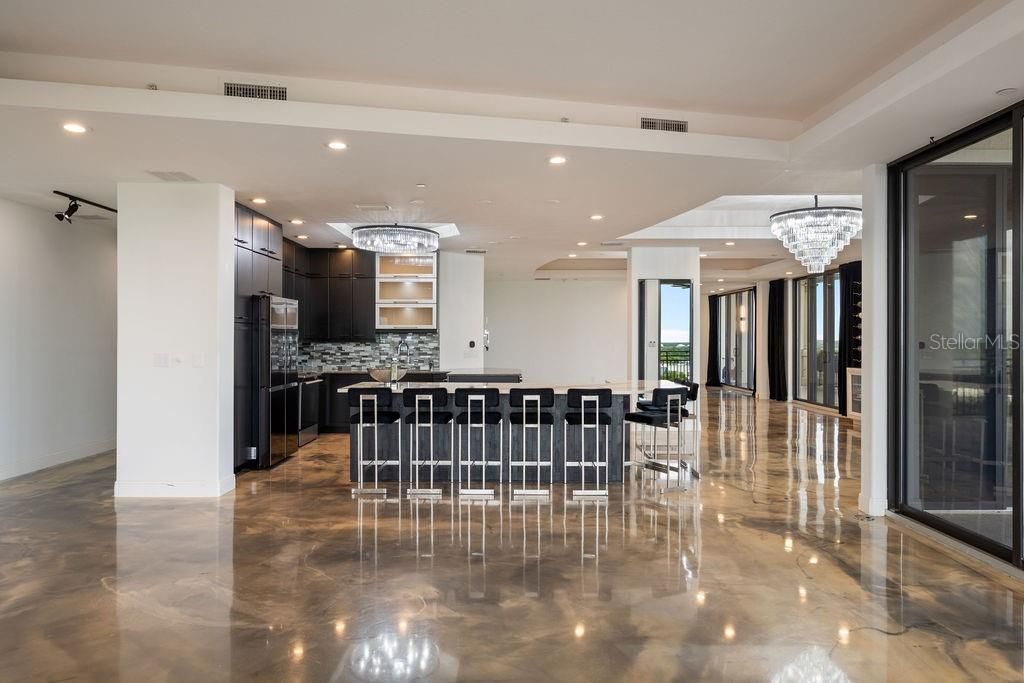 En Venta: $869,990 (4 camas, 3 baños, 3577 Pies cuadrados)