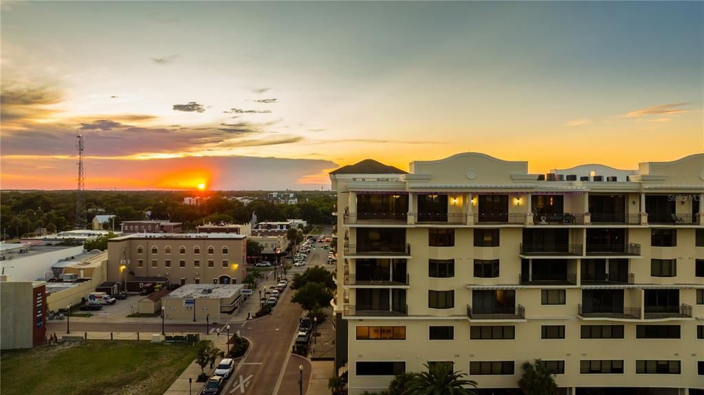 En Venta: $869,990 (4 camas, 3 baños, 3577 Pies cuadrados)