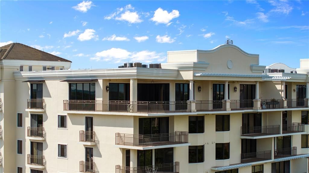 En Venta: $869,990 (4 camas, 3 baños, 3577 Pies cuadrados)