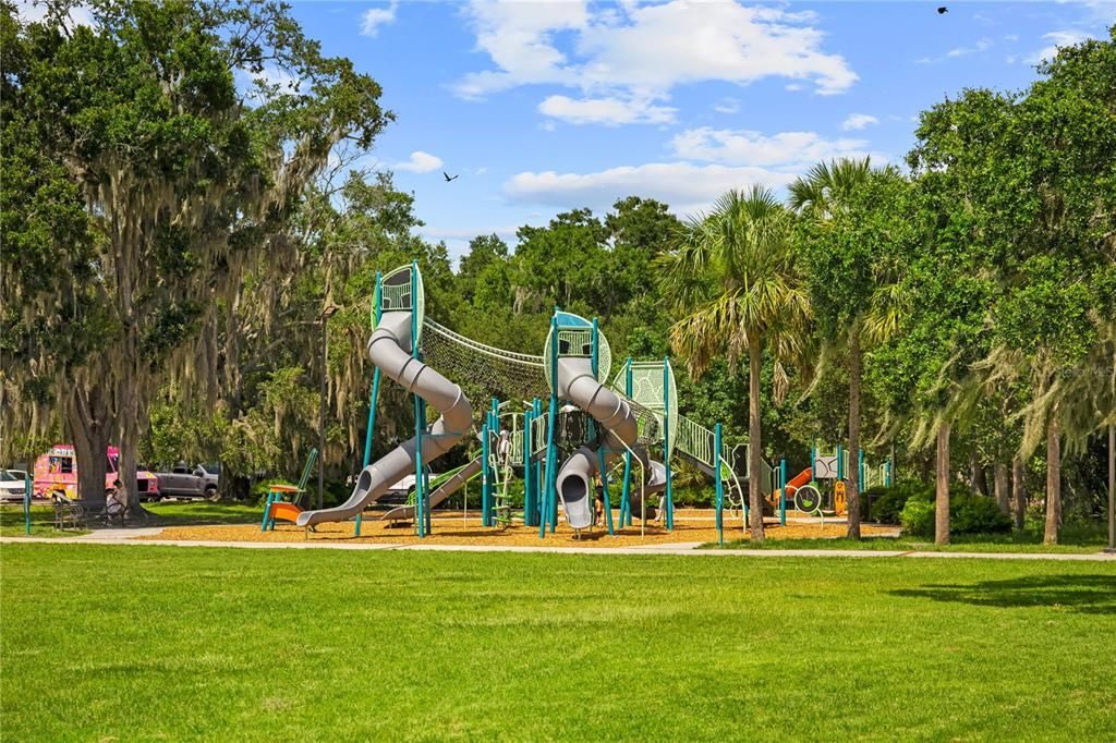 En Venta: $869,990 (4 camas, 3 baños, 3577 Pies cuadrados)