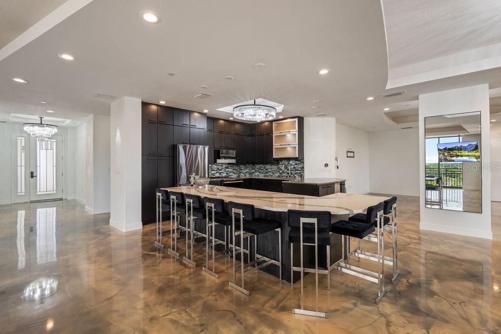 En Venta: $869,990 (4 camas, 3 baños, 3577 Pies cuadrados)