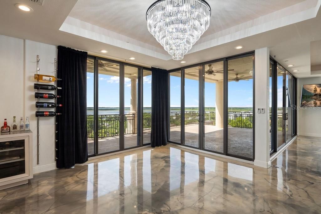 En Venta: $869,990 (4 camas, 3 baños, 3577 Pies cuadrados)