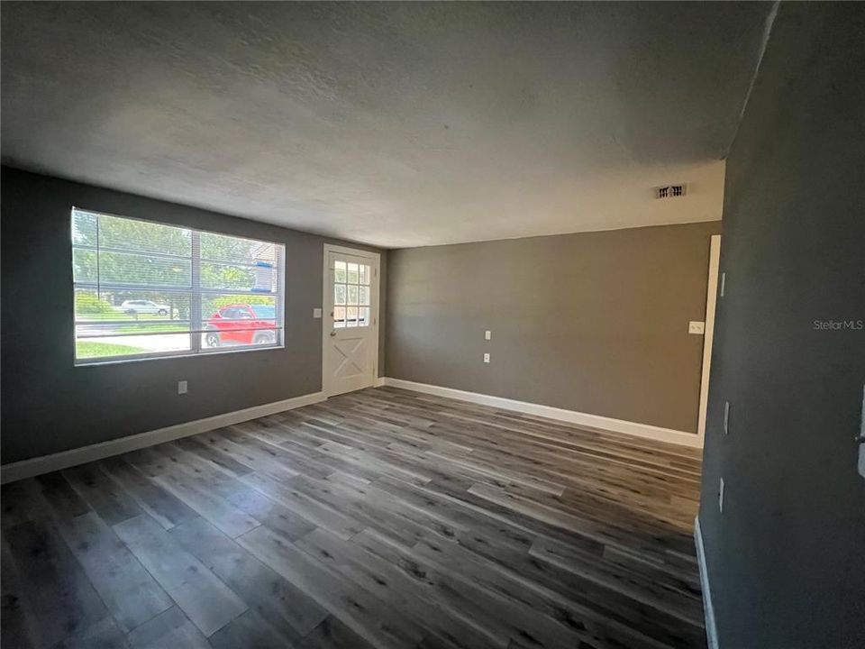 В аренду: $1,795 (2 спален, 1 ванн, 728 Квадратных фут)