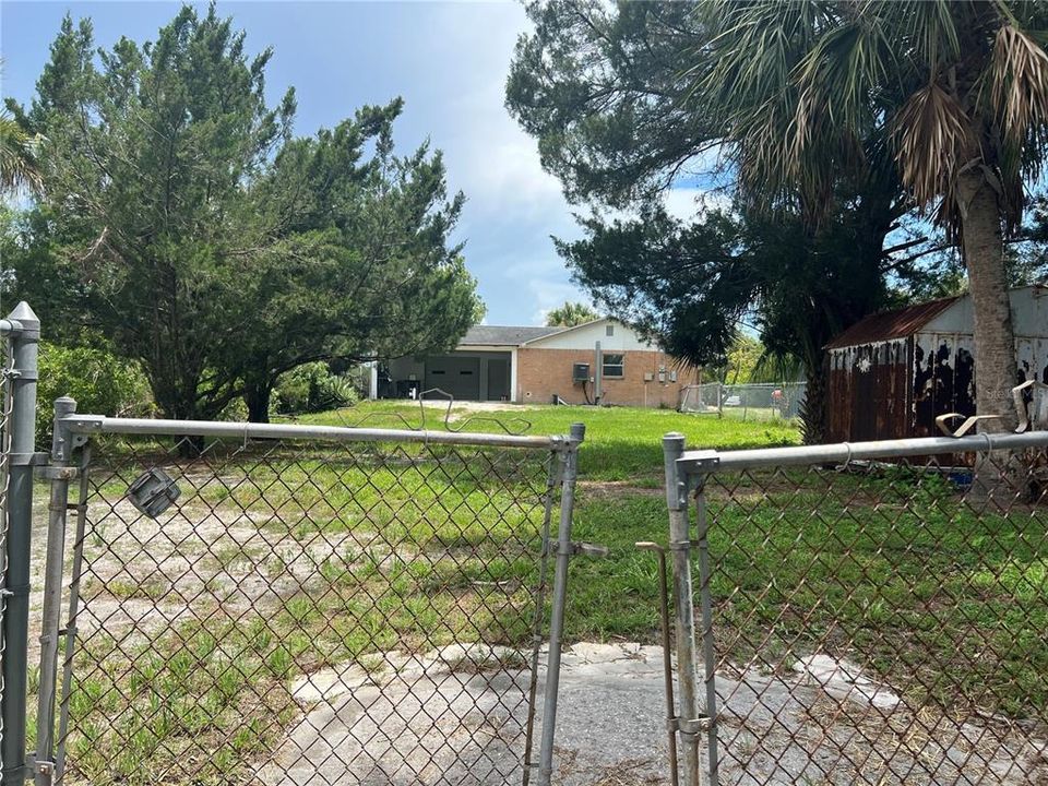 В аренду: $1,795 (2 спален, 1 ванн, 728 Квадратных фут)