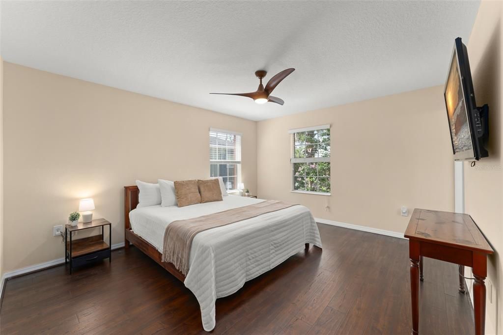 Под контрактом: $414,000 (3 спален, 2 ванн, 1748 Квадратных фут)