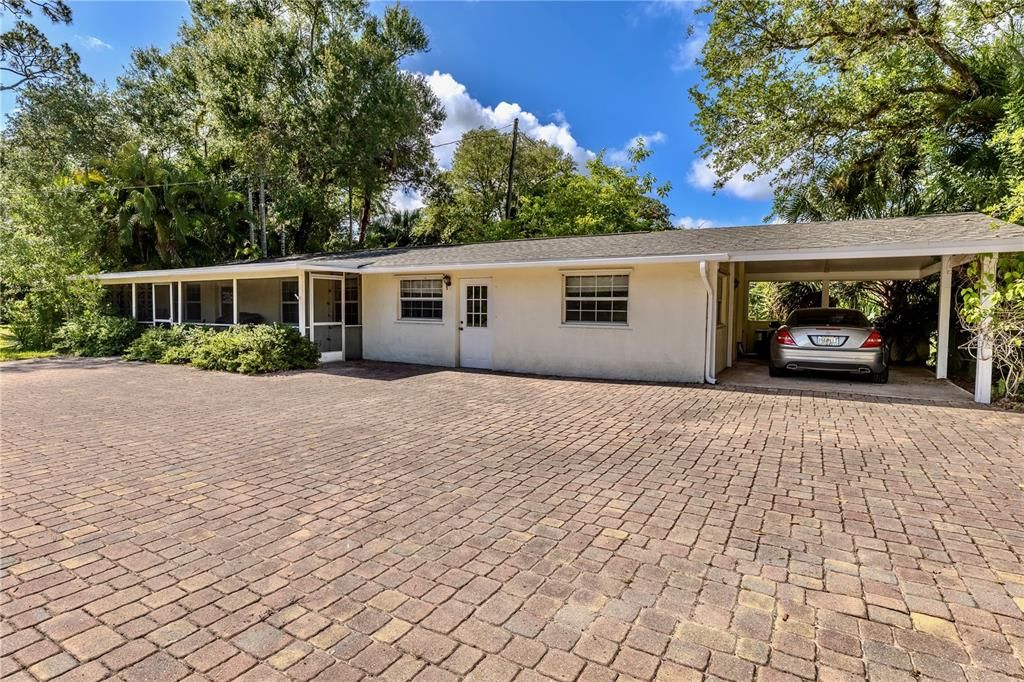 For Sale: $1,353,750 (5 beds, 3 baths, 3512 Square Feet)