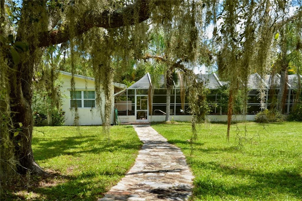 For Sale: $1,353,750 (5 beds, 3 baths, 3512 Square Feet)