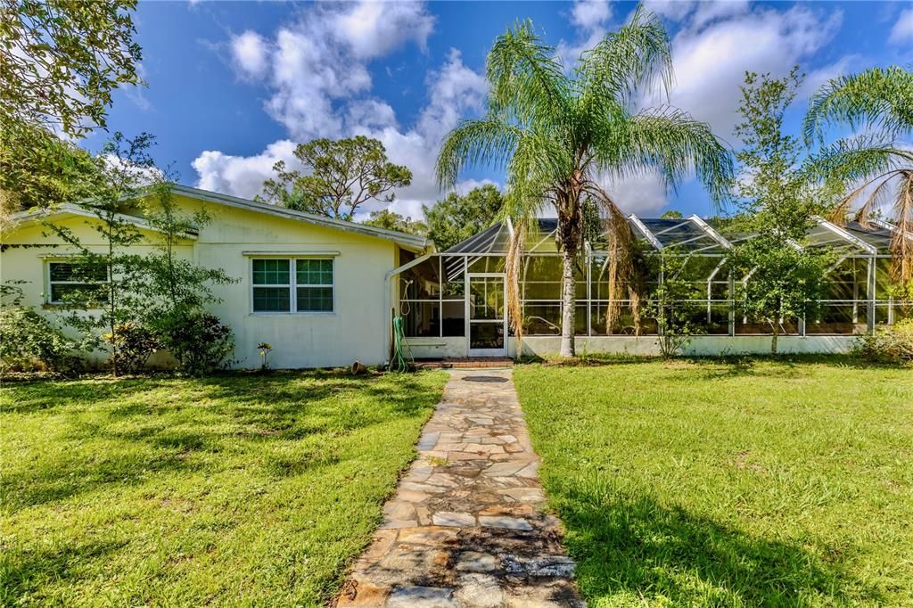 For Sale: $1,353,750 (5 beds, 3 baths, 3512 Square Feet)