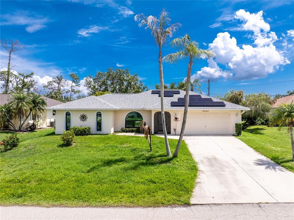 Activo con contrato: $299,000 (2 camas, 3 baños, 1384 Pies cuadrados)