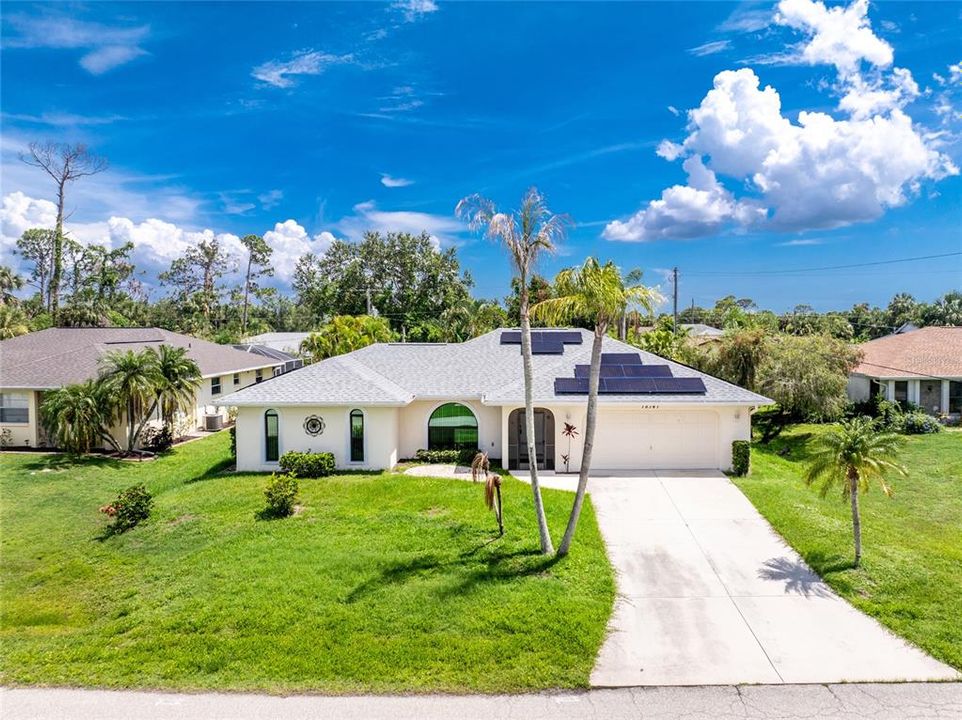 Activo con contrato: $299,000 (2 camas, 3 baños, 1384 Pies cuadrados)