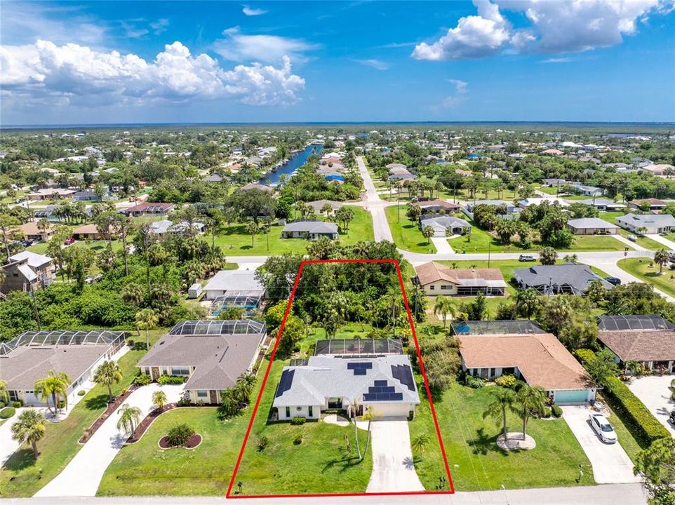 Activo con contrato: $299,000 (2 camas, 3 baños, 1384 Pies cuadrados)