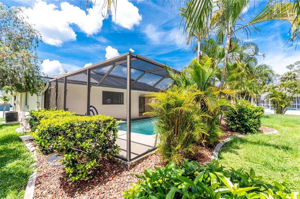 Activo con contrato: $299,000 (2 camas, 3 baños, 1384 Pies cuadrados)