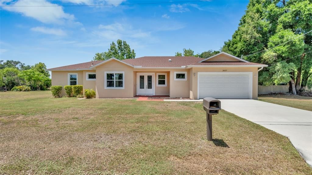 Active With Contract: $439,000 (3 beds, 3 baths, 1840 Square Feet)