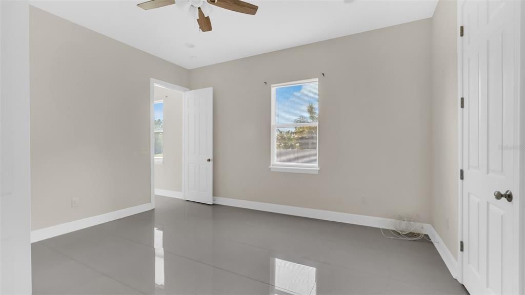 Active With Contract: $439,000 (3 beds, 3 baths, 1840 Square Feet)